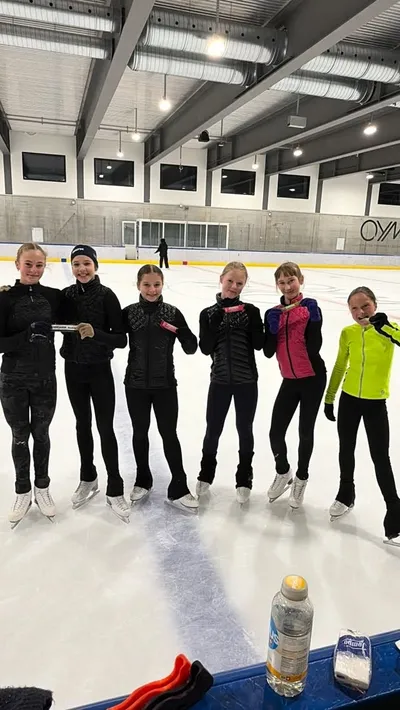 Was darf im Camp der Eislauf Akademie Zug auf keinen Fall fehlen? ⛸️🏕️

Ganz klar: unser Farmer! 🌾